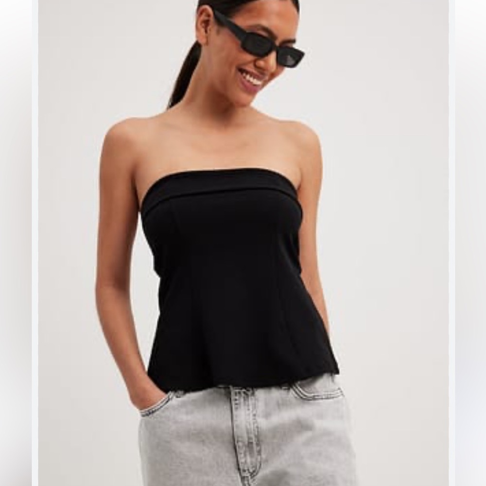Elegant Black Strapless Top